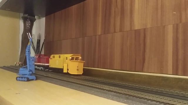 Testfaht Schneepflug Meiningen von Heris in H0 - Digital Komplettumbau смотреть онлайн