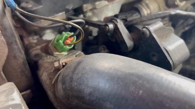 Тест системы впуска дизельного мотора Вольво с помощью дымогенератора. смотреть онлайн