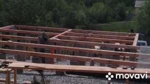 Монтаж каркасного дома на свайном фундаменте на участке с уклоном .….