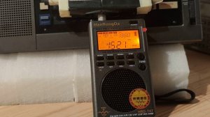 HanRongDa HRD-747. Прием на внутреннюю и внешнюю ферритовую антенны.