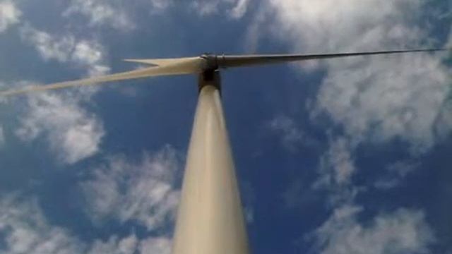 Wind turbine noise observation at Lamtaklong, Thailand смотреть онлайн