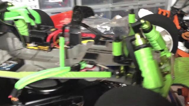 Rustler Mamba Monster Crash & After crash смотреть онлайн