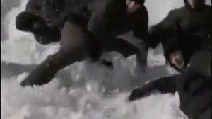 Я оторван от мира За уральские дали…