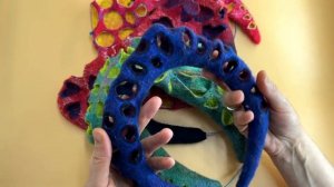 Аксессуары для волос в технике перфорация на войлоке (мокрое валяние)