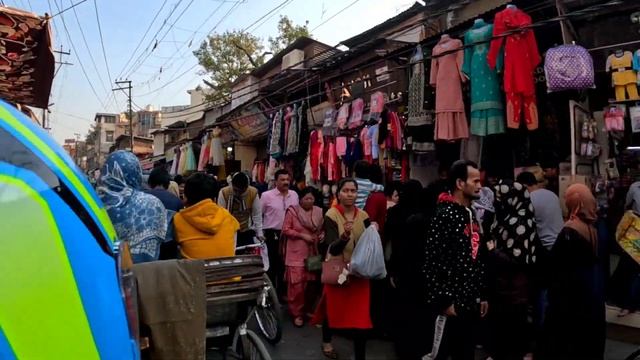 Mini Sarojini Bazar Moradabad | मंगल बाजार मुरादाबाद 2023 | Moradabad Mangal Bazar Vlog смотреть онлайн