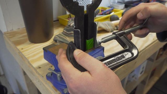 DIY CAMERA MOUNT BETTER THAN PEAK DESIGN COTTON OR SPIDER QUICK RELEASES смотреть онлайн