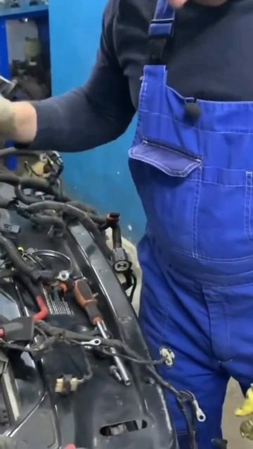 Замена старой электропроводки на моторе 2,5t VOLVO S80. смотреть онлайн