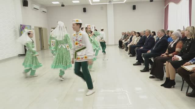 Хезмәтләренә күрә хөрмәт