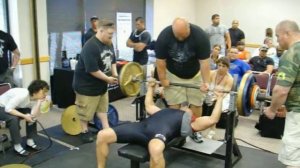 440 lbs bench.MOV