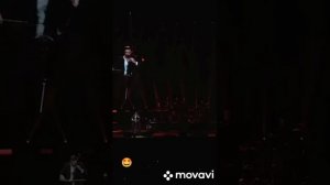 Как вам такое исполнение? Виртуоз в своëм деле...