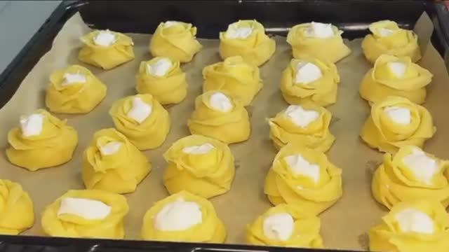 Песочное печенье " Розочки"  готовить просто, а гости будут в восторге