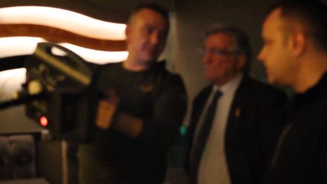 Taksim Çiçek Bar da Remzi Başbuğ Sanatcılaral Buluşma смотреть онлайн