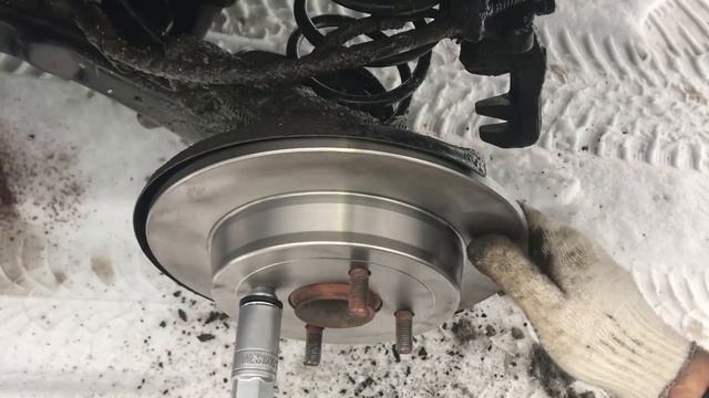 Задние тормоза на Kia Rio на 300.000км, плюс замена тормозных дисков смотреть онлайн