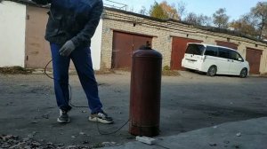 Как распилить газовый балон, если кран не выкручивается.