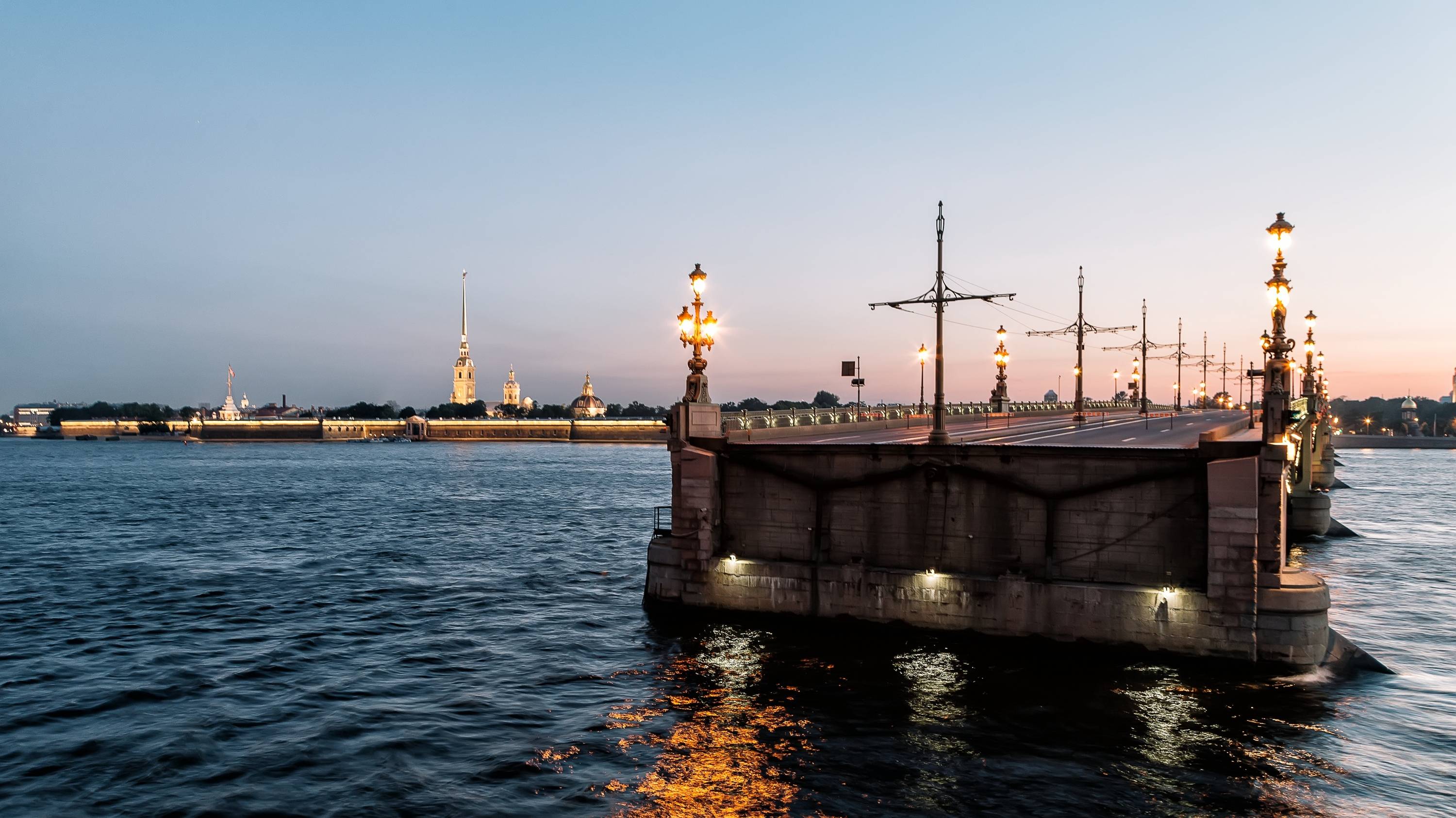 Механик разводного моста