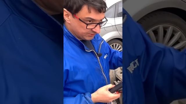 Металлический шарик внутри камеры сгорания Вольво 2,5Т. смотреть онлайн