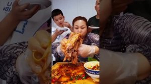 Китайцы едят на камеру / Асмр еда / Мукбанг / Асмр.... 🥢🥢🥢