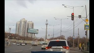 30.03.2025 в 16:28 водитель на автомобиле ТОЙОТА ФОРТУНЕР, г/н А726АТ763