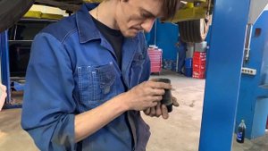 Диагностика и ремонт пневмоподвески Вольво хс90 2016 года.