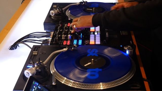 Chronological & Reordering Loops demo in Serato DJ 1.9.6 смотреть онлайн