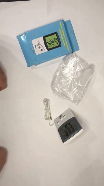 Термометр гігрометр TA 318 з виносним датчиком температури смотреть онлайн