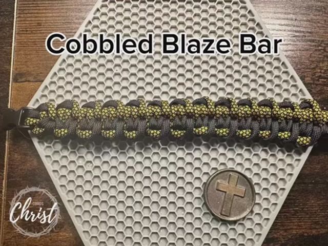 Paracord Cobbled Blaze Bar Bracelet360P