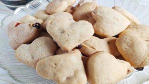 Печенье на ряженке с изюмом