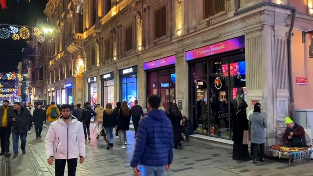 New Year Nightlife Istanbul 2023 City Center 1January Istiklal - Taksim Walking Tour4k UHD 60fps