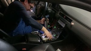 Замена селектора рукоятки акпп Вольво с правого на левый.