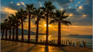 Пляжи море Ялта 4к