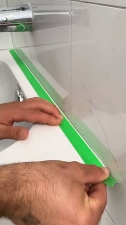 Как заменить герметик в ванной 🛁