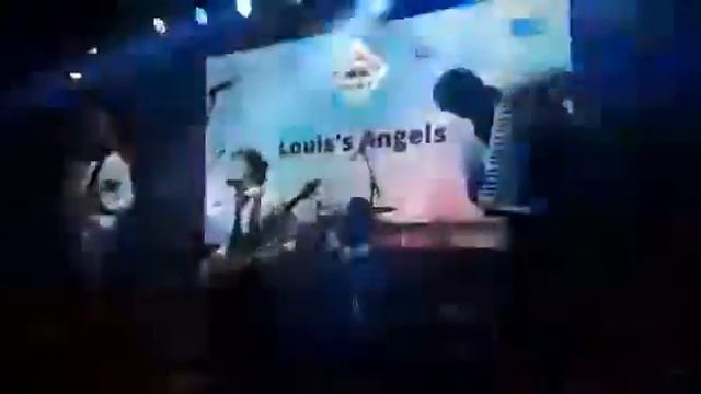 Группа "Louis`s Angels"  с песней  "Екатеринбургер!" в Доме Печати