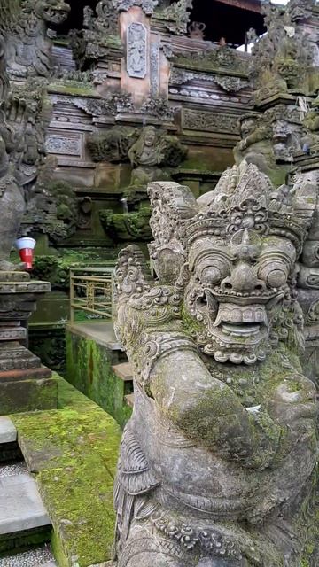 Pura desam temple in Ubud Bali Indonesia part 2 смотреть онлайн