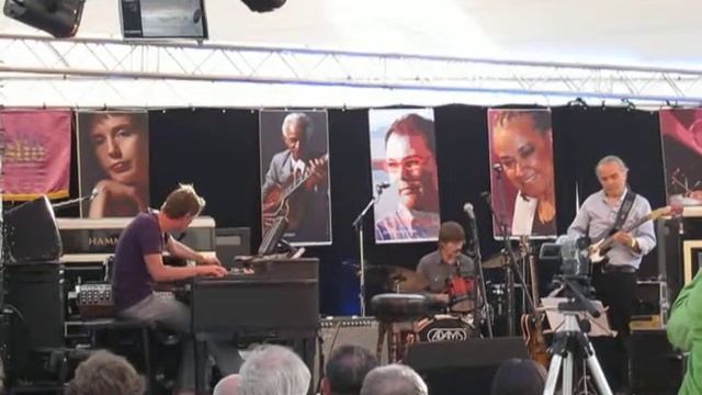Zottegem Jazz City viert 75 Jaar Hammond orgel смотреть онлайн