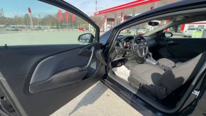 Opel Astra GTC 2014 год, Пермь