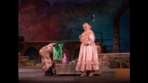 отрывок из спектакля "Айдемир ва Умайгьанат"