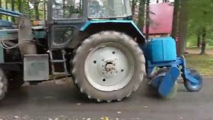 Дорожная щетка на МТЗ 1