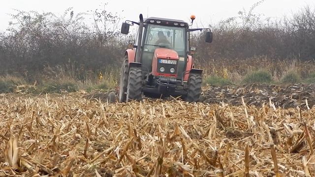 Őszi mély szántás:Massey Fergusson 5455+ Vogel noot cxms 1000 [2017] смотреть онлайн