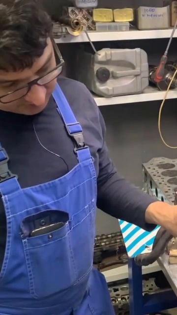 Почему провернуло шейку коленвала на дизельном моторе VOLVO? смотреть онлайн