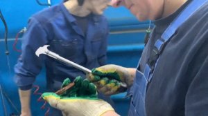 Причина запотевания сальников распредвала на моторе 2,5Т VOLVO S80.