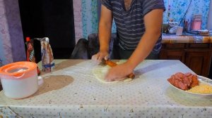Ужин. Поставил межкомнатную дверь. Готовлю вкусную пиццу. Покупка продуктов. ПОДВАЛ ИЛЬИЧА