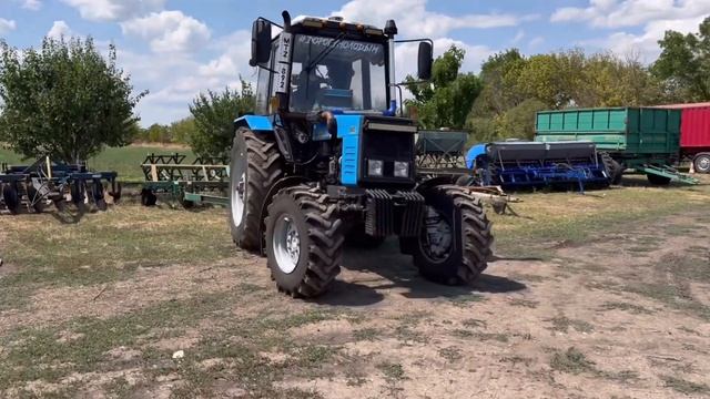 Другий день ремонту «Жорки» ,регулювання клапанів на д-245.Поломка «Смурфіка» смотреть онлайн