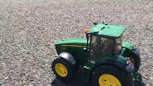 BRUDER TOYS TRACTOR exhibition Farm