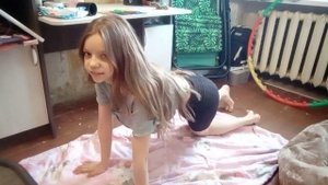 садимся на шпагат часть 2 всем до новых встреч 😘