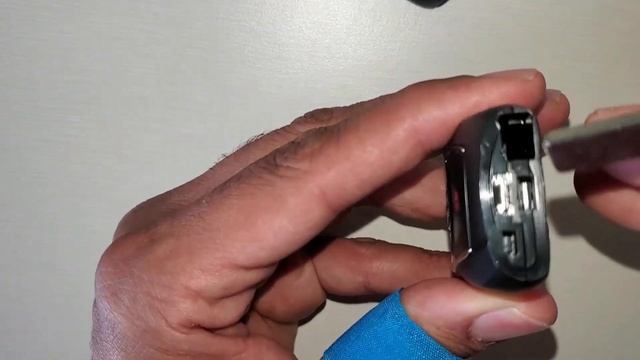 Buick Enclave, Encore, Envision, LaCrosse, Regal Key Fob Battery Replacement смотреть онлайн