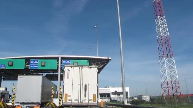 Пункт оплаты дороги в Польше смотреть онлайн