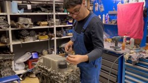 Инструкция №3 по сборке мотора VOLVO 2,5t - установка поддона.