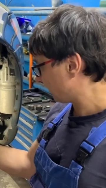 Регулировка муфты компрессора кондиционера на Volvo s40. смотреть онлайн