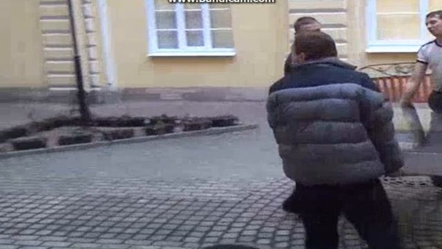 В Петербурге снесли памятник Стиву Джобсу смотреть онлайн