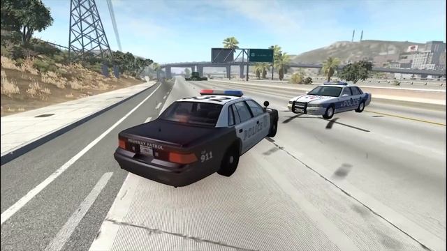 СУМАСШЕДШИЙ КОМБАЙН ПРОТИВ ПОЛИЦЕЙСКИХ МАШИН! Игры про машины. смотреть онлайн